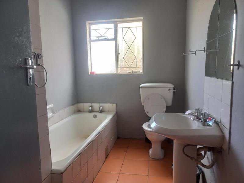 9 Bedroom Property for Sale in Queenstown Central Eastern Cape